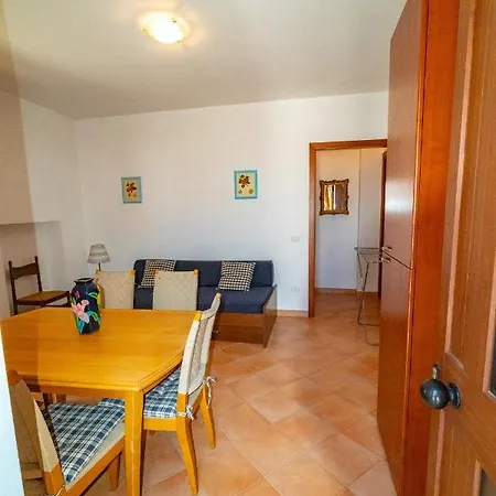 Casa Le Ripe 39-41 *
